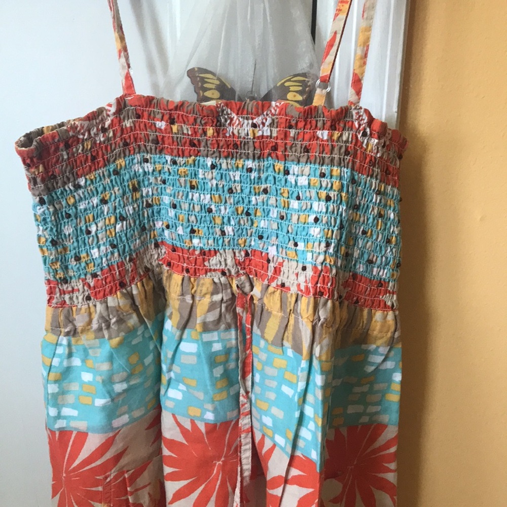 Large flowy top - Picture 2 of 4